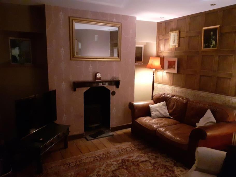 Characterful Cottage Near The Sea, Beach, Pier & Shops ويستون سوبر مير المظهر الخارجي الصورة