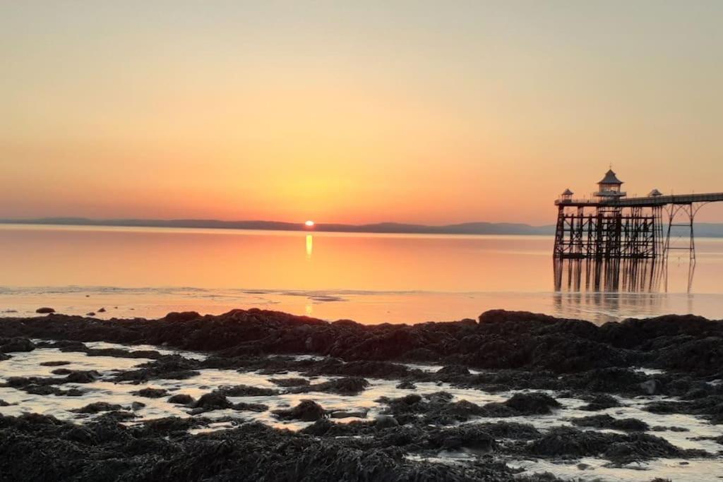 Characterful Cottage Near The Sea, Beach, Pier & Shops ويستون سوبر مير المظهر الخارجي الصورة